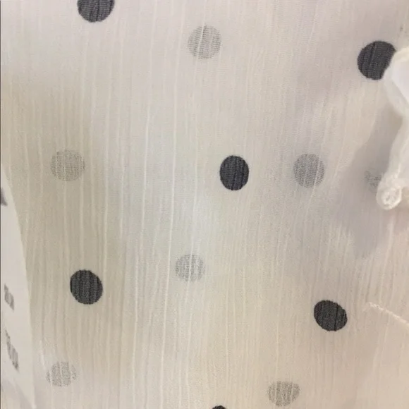 New Abercrombie | Cute Frills & Pokadot Top - Picture 13 of 15